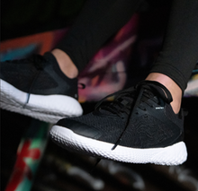 NDA Free Staff Shoe